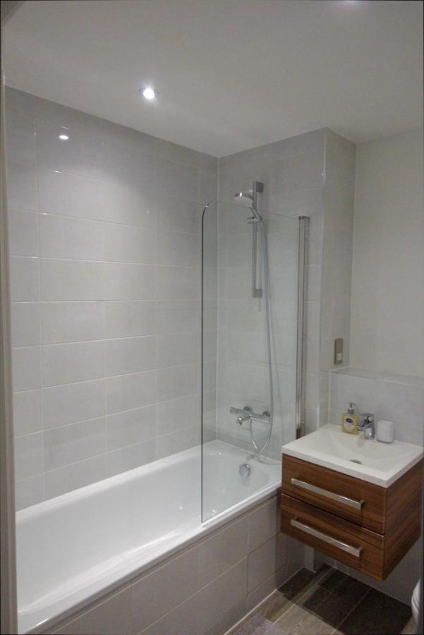 Modern 2 Bed Apartment With Central Location Birmingham Kültér fotó