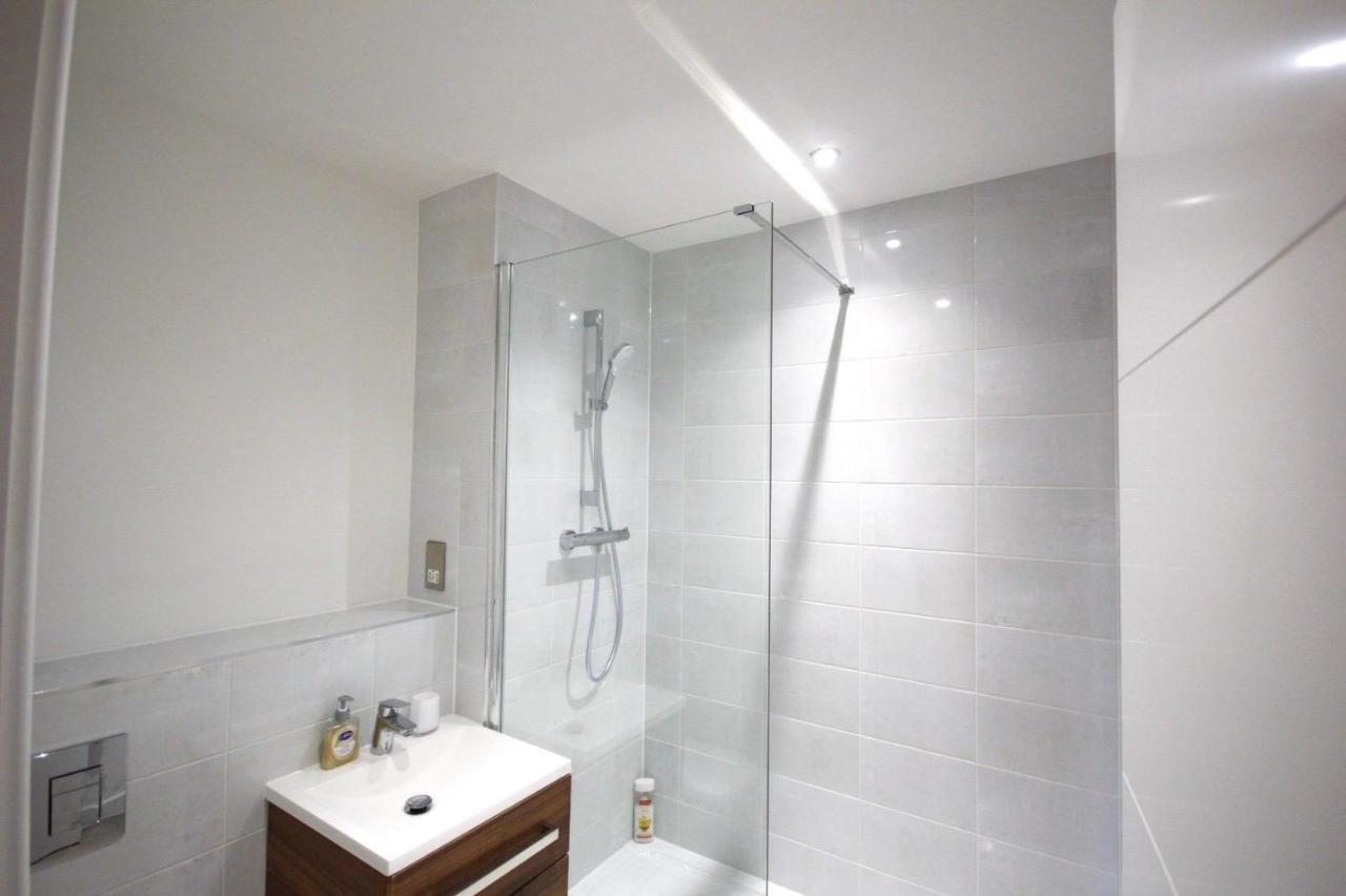 Modern 2 Bed Apartment With Central Location Birmingham Kültér fotó